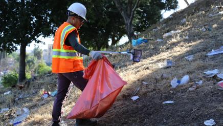 Asm. Santiago put on a cleanup with Caltrans District 7 and community leaders to remove illegal dumping, litter and graffiti from Whittier Blvd. near SR-60 in Boyle Heights. 